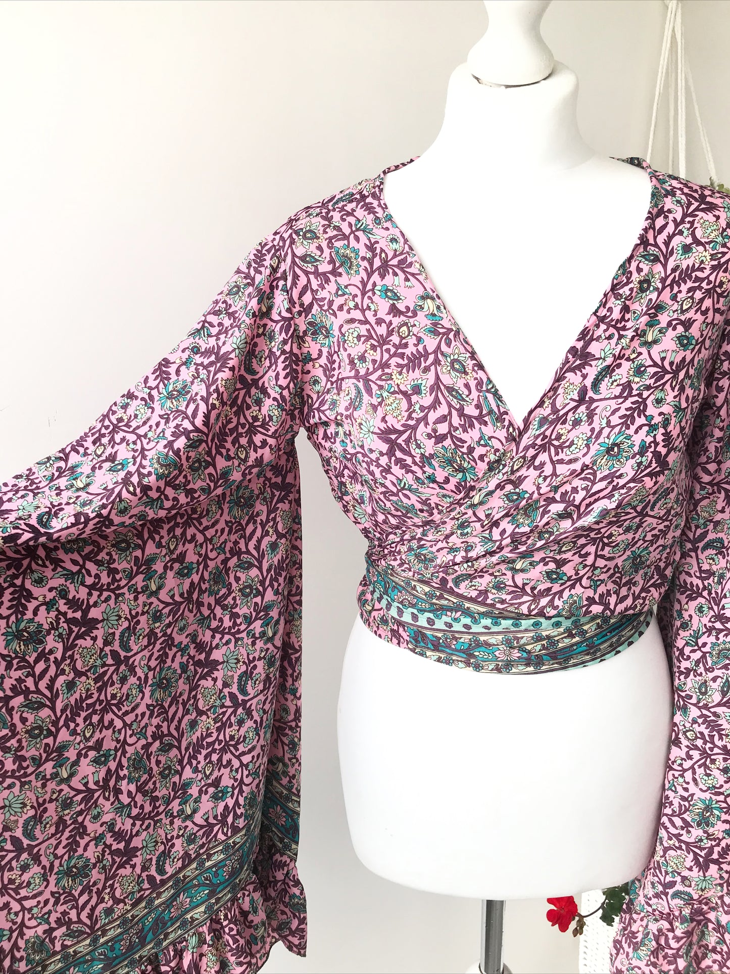 Stevie floral-print pink silk wrap tie frill-sleeve topblouse