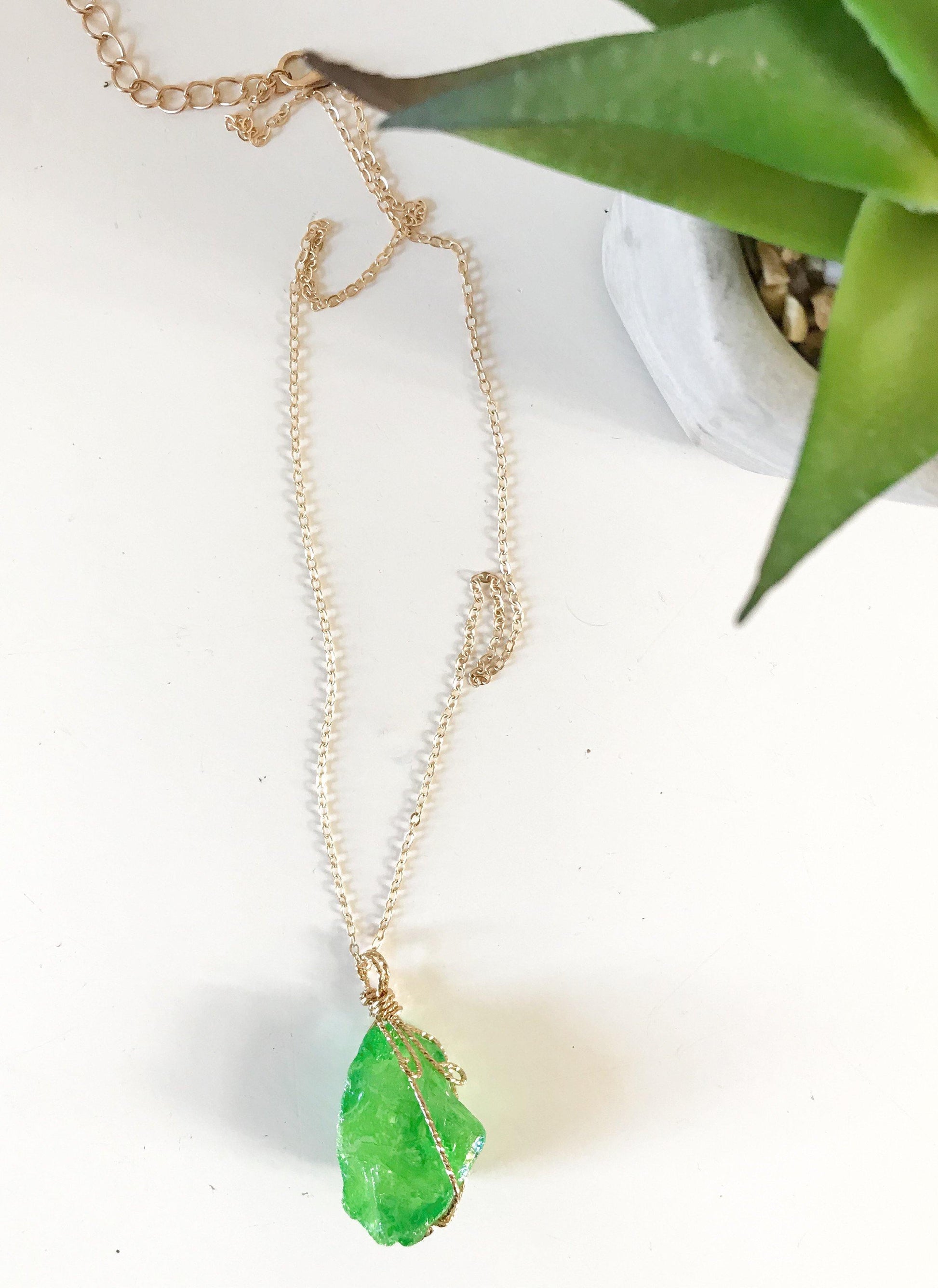 Natural stone fluorite gold-tone chain bohemian pendant necklacenecklace