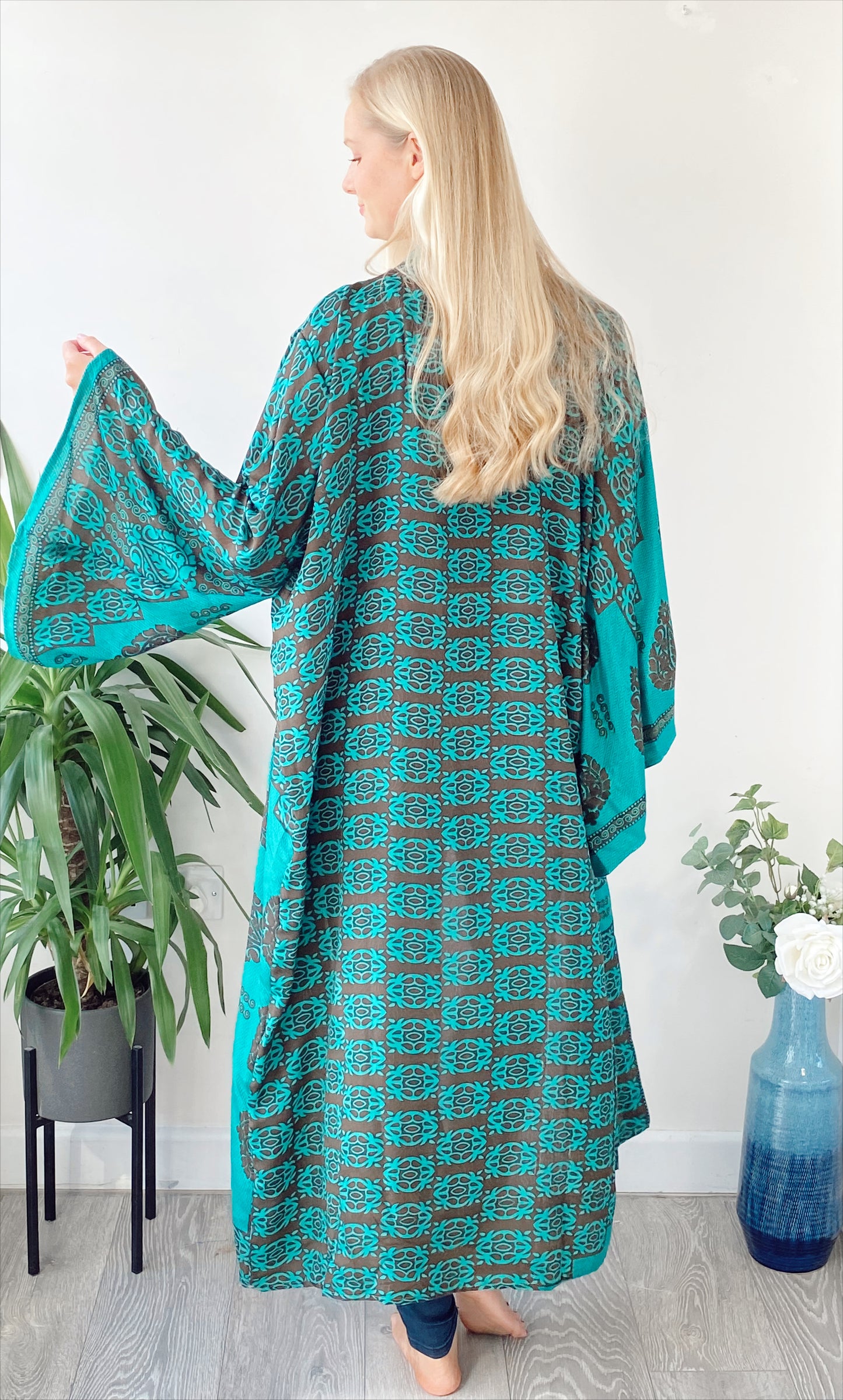 Laurel green print recycled-silk free-size kimono//robe UK 8-16DRESSES
