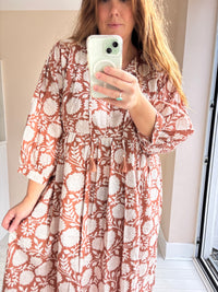 Floral-print cotton smock dress brick brown