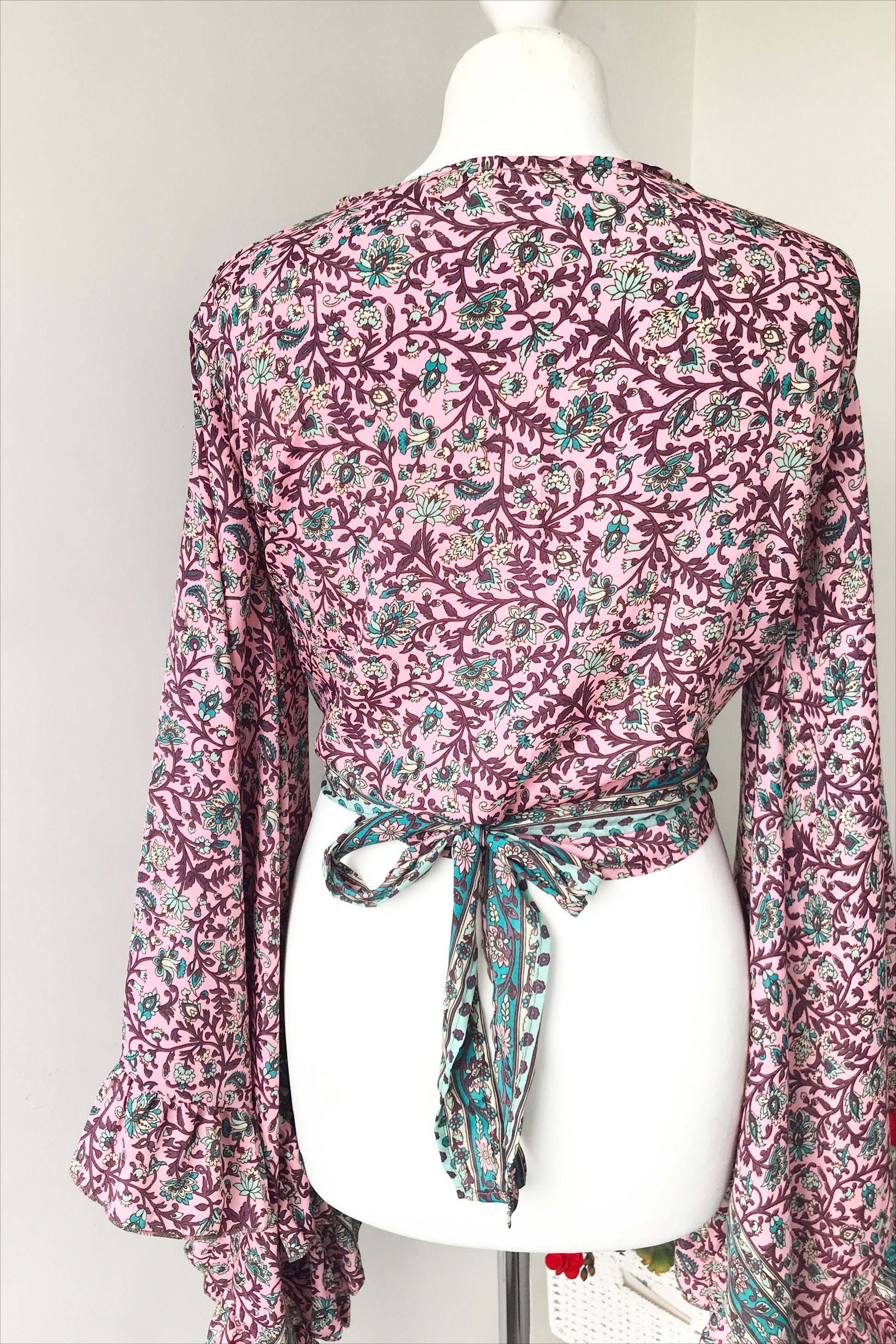 Stevie floral-print pink silk wrap tie frill-sleeve topblouse