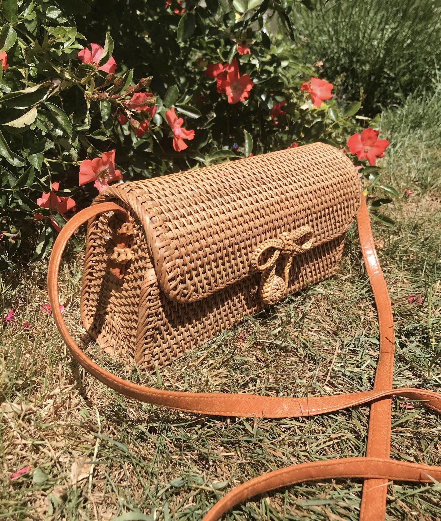 Box-style rattan boho cross-body woven bagBAG